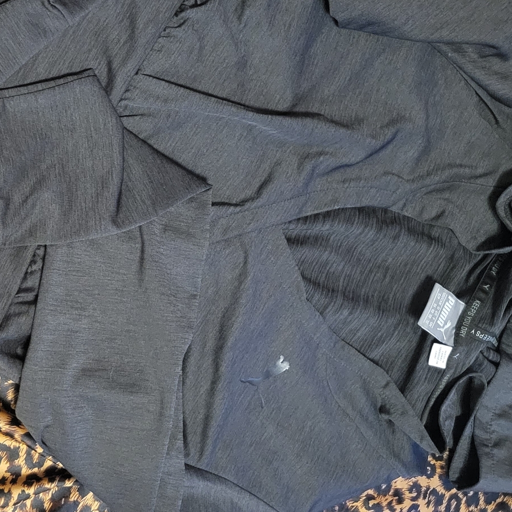 Puma waist length hooded athletic top
